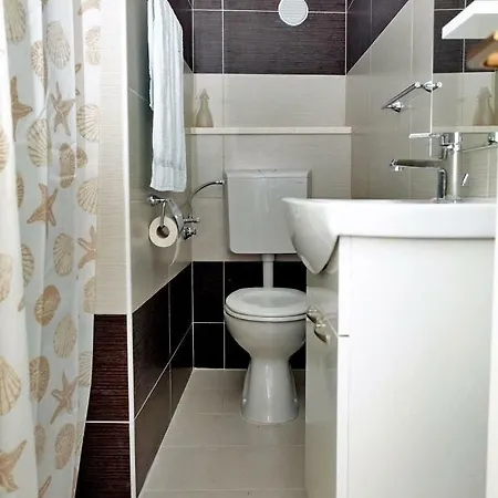 House Ivica Zrnovo