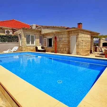 House Ivica Holiday home Zrnovo