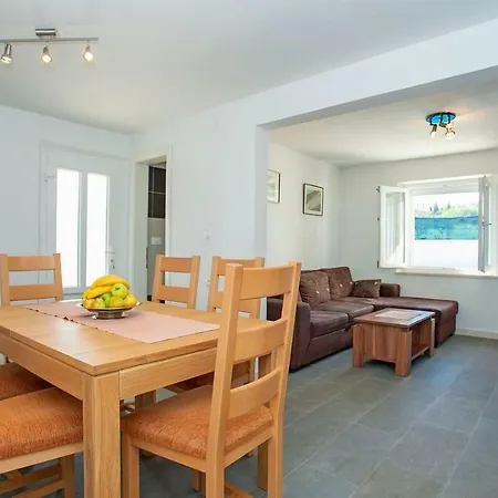Holiday home House Ivica *